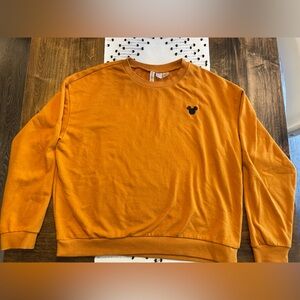 H&M Divided Basic Disney Sweatshirt